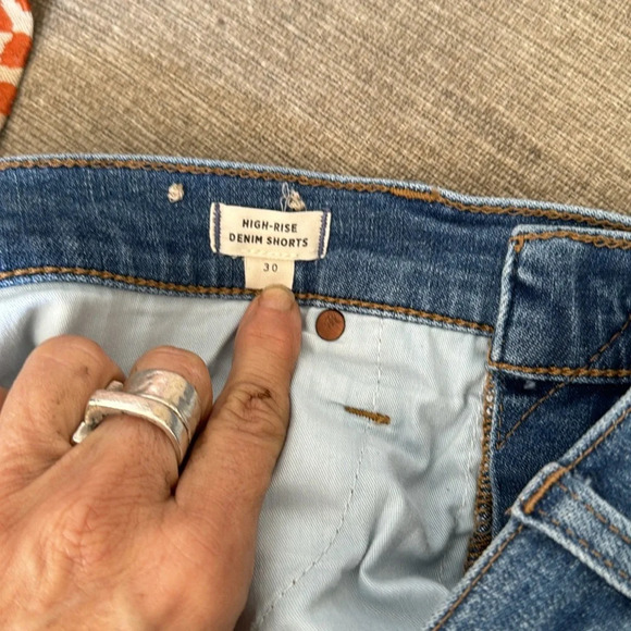 Madewell high rise denim shorts raw edge size 30 - Picture 9 of 14